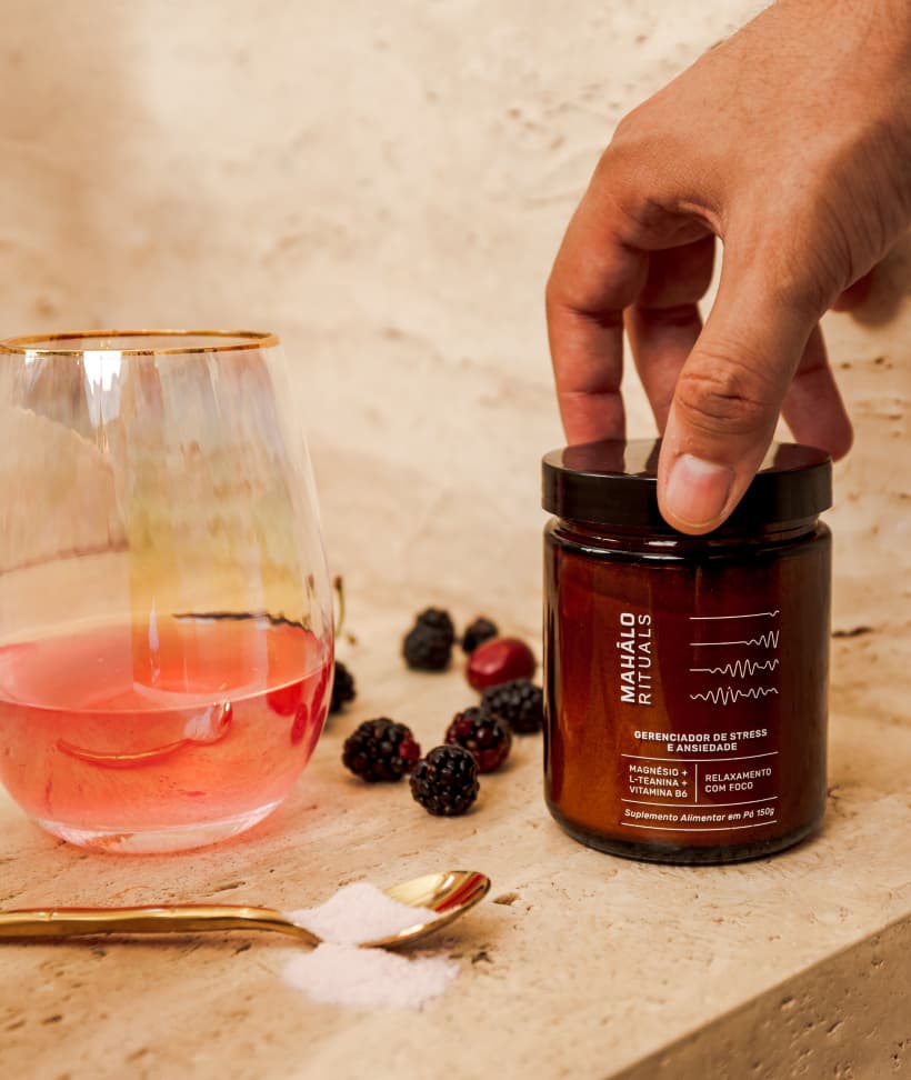 Sua Casa Está Drenando Sua Energia? Como Criar um Santuário Pessoal (Mesmo no Caos)